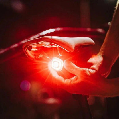 Lanterna Pisca Inteligente Magicshine Seemee 150 Lumens Ipx6